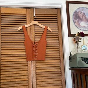 ✨ Windsor Ribbed Crop Top ✨